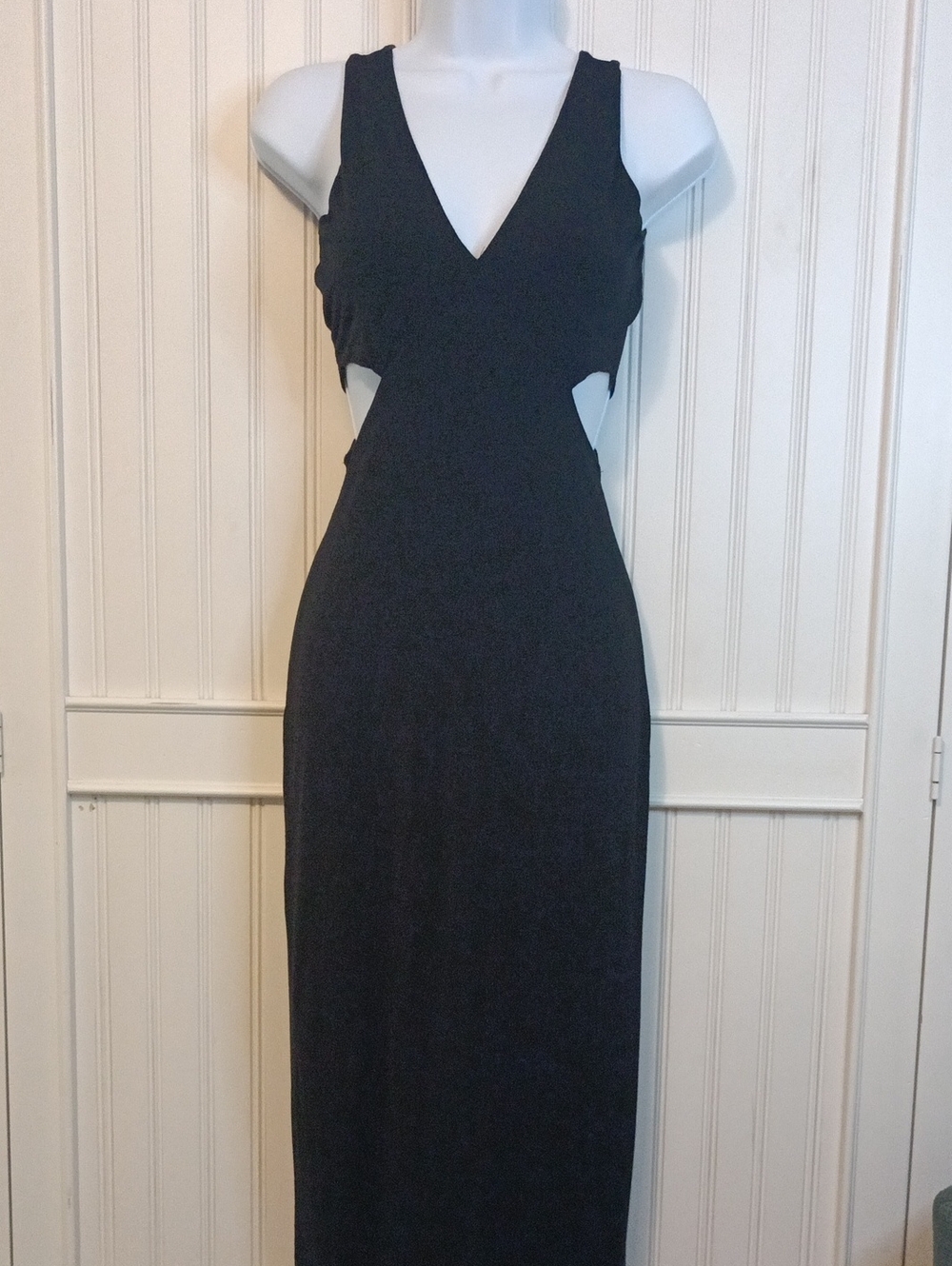 Black V‑Neck Cutout Rayon Maxi Dress Side Slit Size Medium